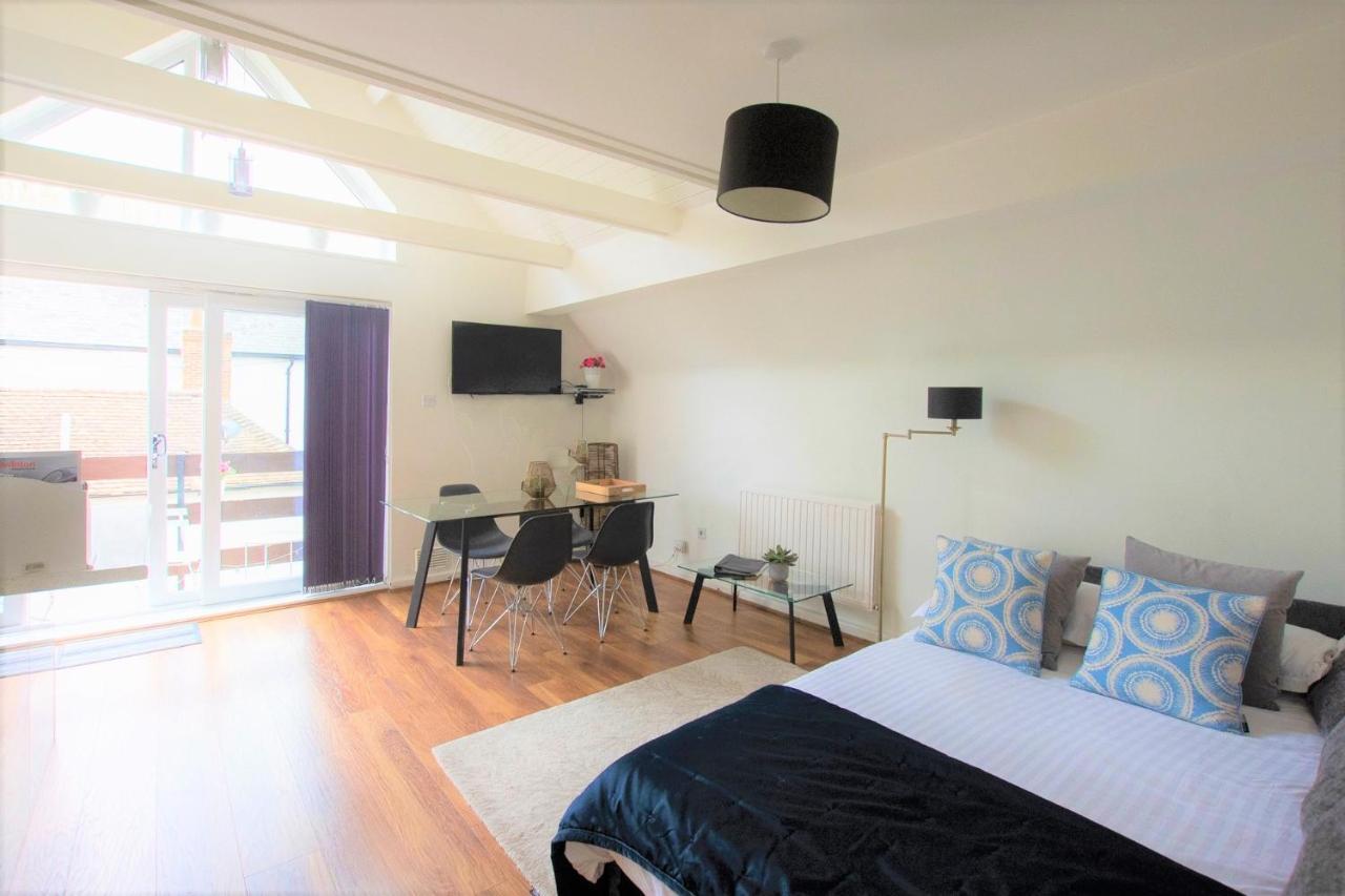 The Penthouse Canterbury - Cathedral View Bagian luar foto