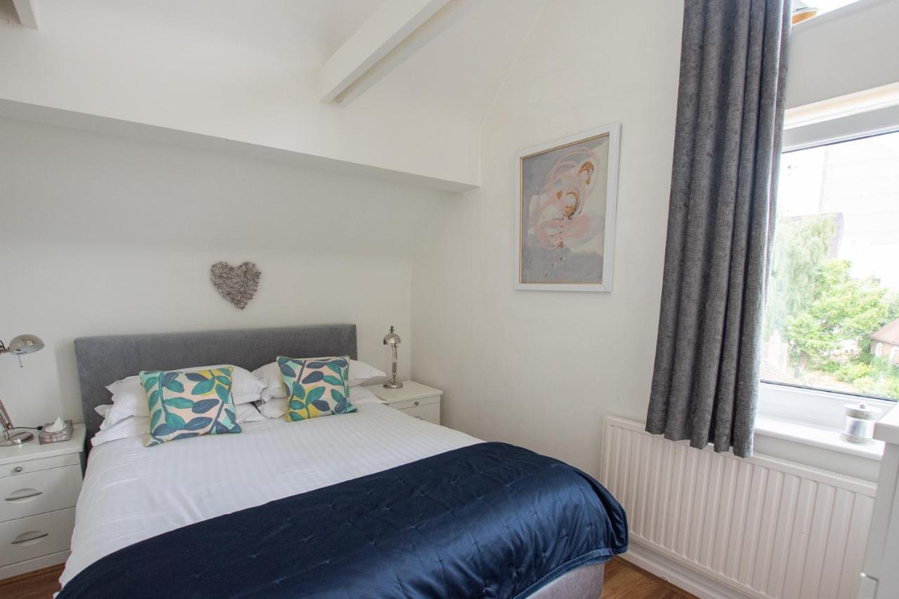 The Penthouse Canterbury - Cathedral View Bagian luar foto